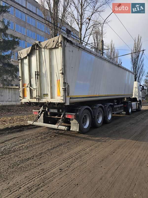 Зерновоз - напівпричіп Schmitz Cargobull SAF