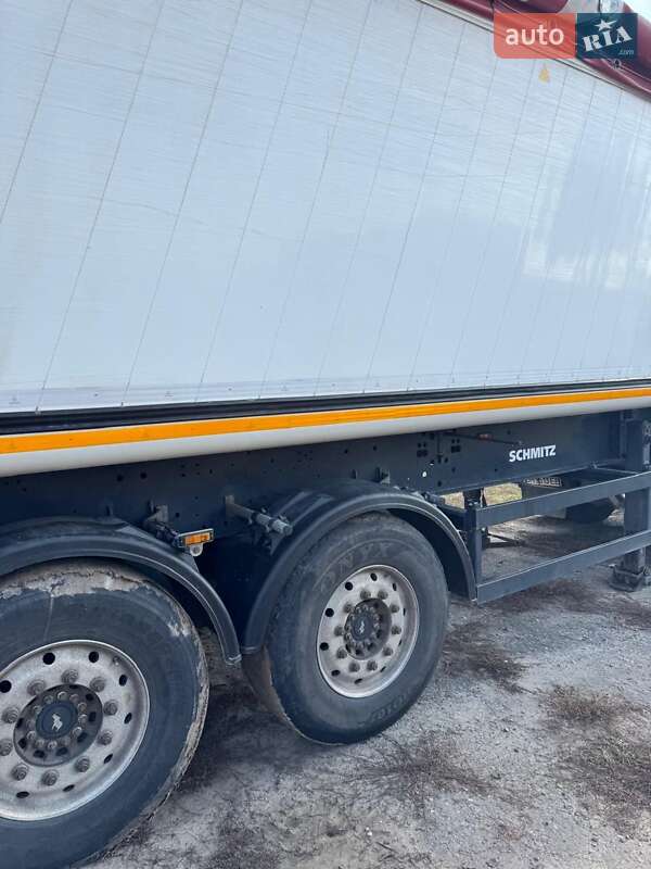Зерновоз - полуприцеп Schmitz Cargobull SGF S3