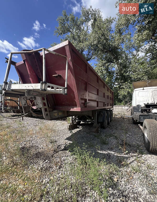 Бортовий напівпричіп Schmitz Cargobull SKI