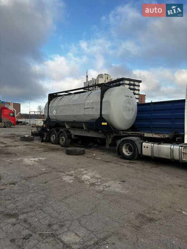 Контейнеровоз напівпричіп Schmitz Cargobull SPR 24