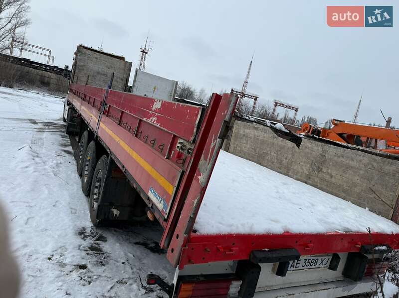 Бортовой полуприцеп Schmitz Cargobull SPR 24