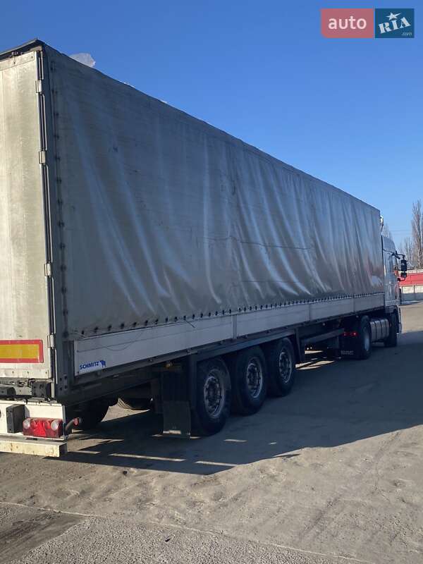 Бортовой полуприцеп Schmitz Cargobull SPR