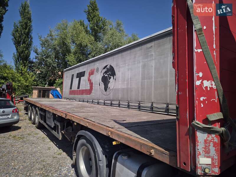 Бортовий напівпричіп Schmitz Cargobull SPR