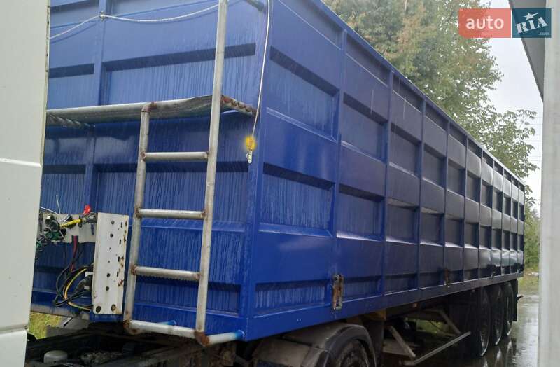 Зерновоз - полуприцеп Schmitz Cargobull SSD