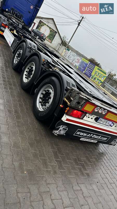 Контейнеровоз напівпричіп Schmitz SCF 24G