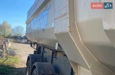 Самоскид напівпричіп Schwarzmuller 3E-E 2007 в Ужгороді
