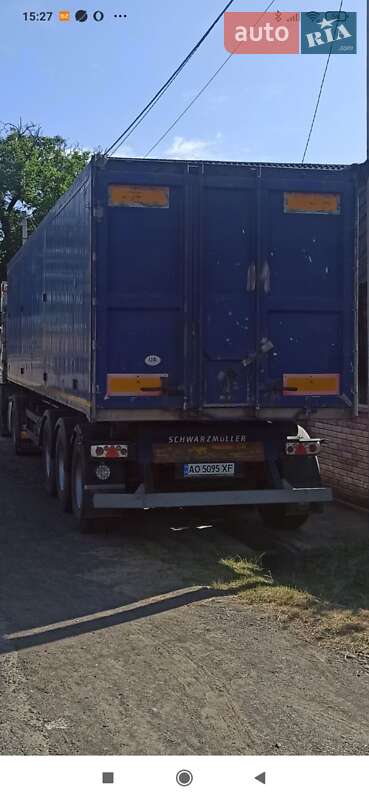 Зерновоз - полуприцеп Schwarzmuller Kis