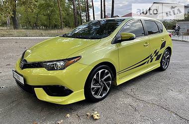 Scion tC  2015