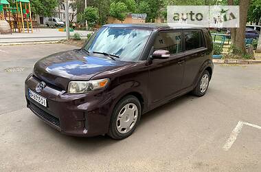 Scion tC XB 2010