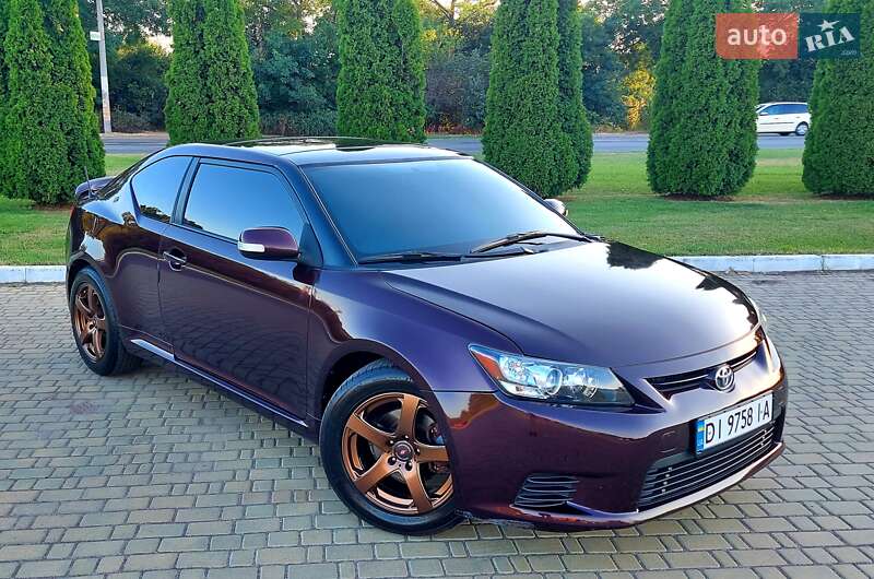 Купе Scion tC