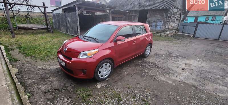 Хетчбек Scion xD