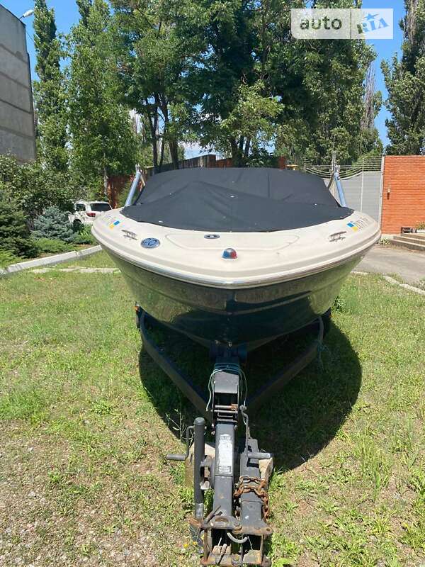 Катер Sea Ray 210 Select