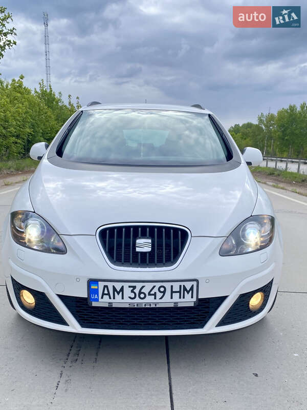Хетчбек SEAT Altea XL