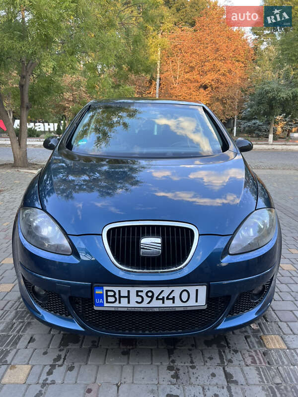 Хетчбек SEAT Altea