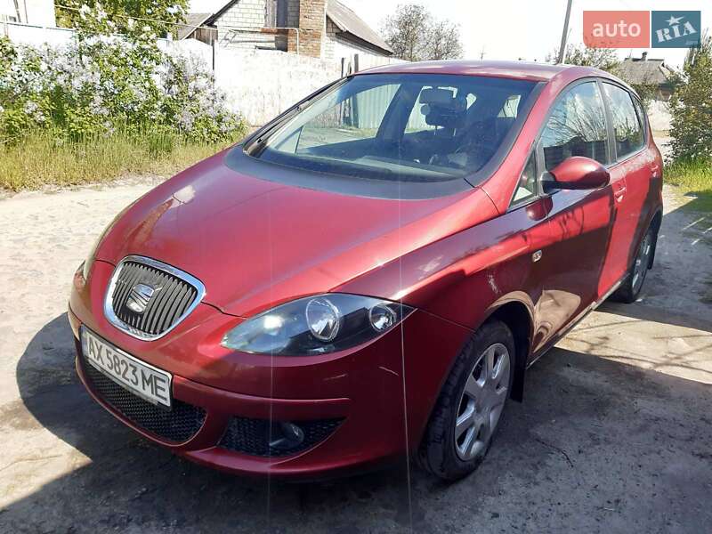 Хетчбек SEAT Altea