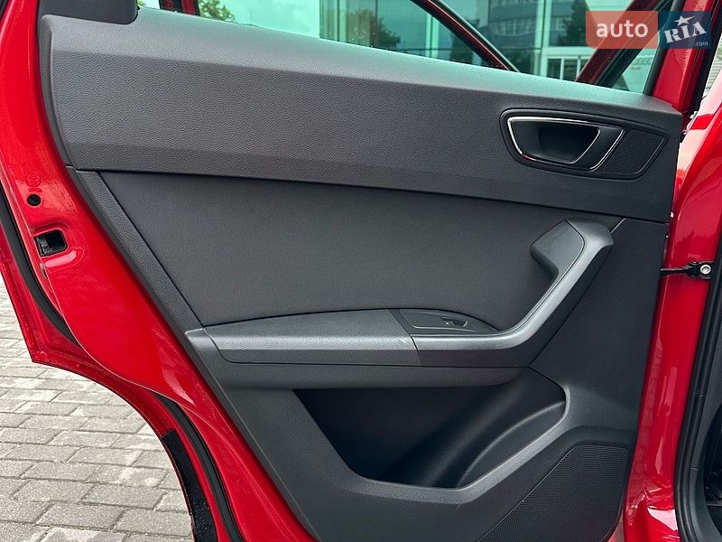Внедорожник / Кроссовер SEAT Ateca 2019 в Киеве