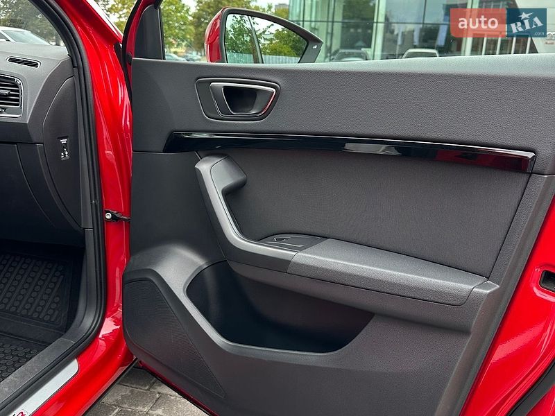Внедорожник / Кроссовер SEAT Ateca 2019 в Киеве