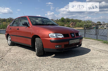 SEAT Cordoba 6k2 2000