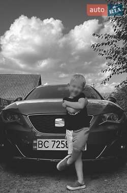 SEAT Exeo ST  2012