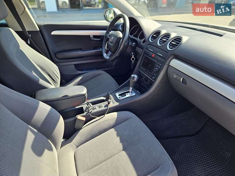 Седан SEAT Exeo 2012 в Львове