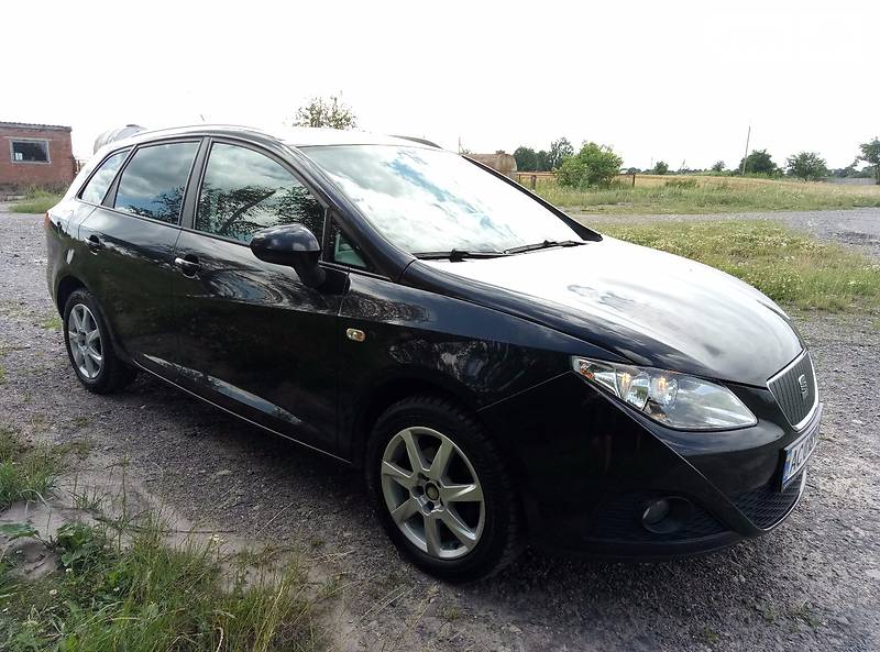 SEAT Ibiza 2011 года