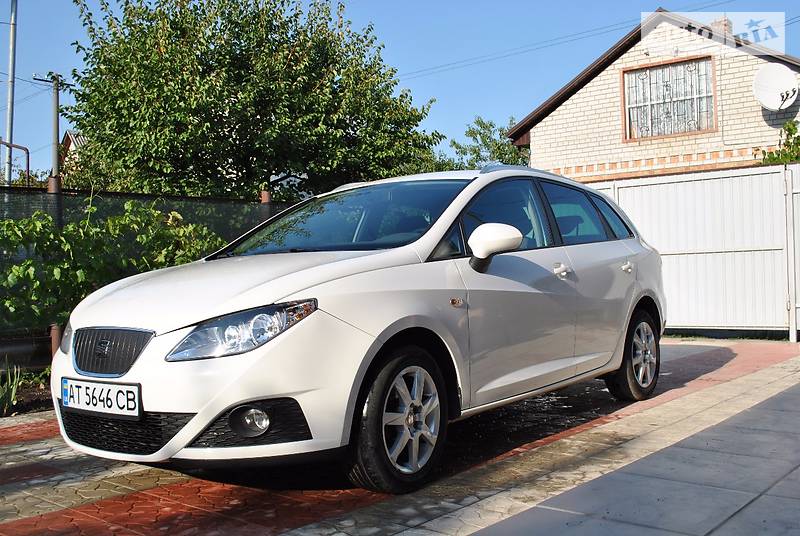 SEAT Ibiza 2011 года