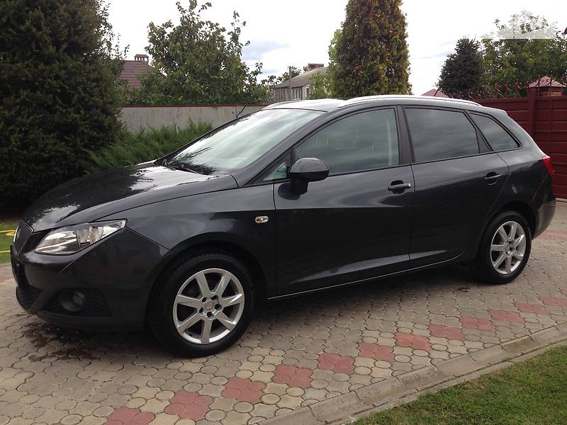 SEAT Ibiza 2011 года