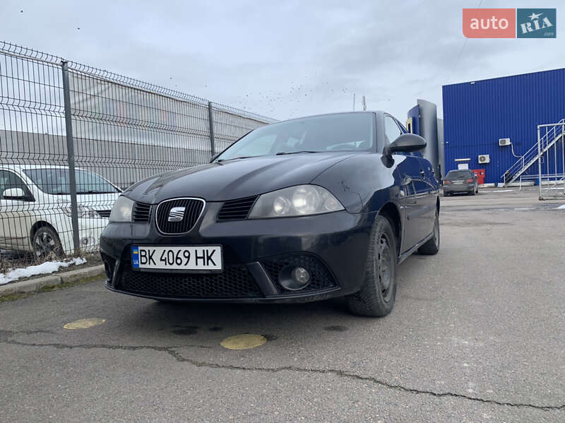 Хетчбек SEAT Ibiza