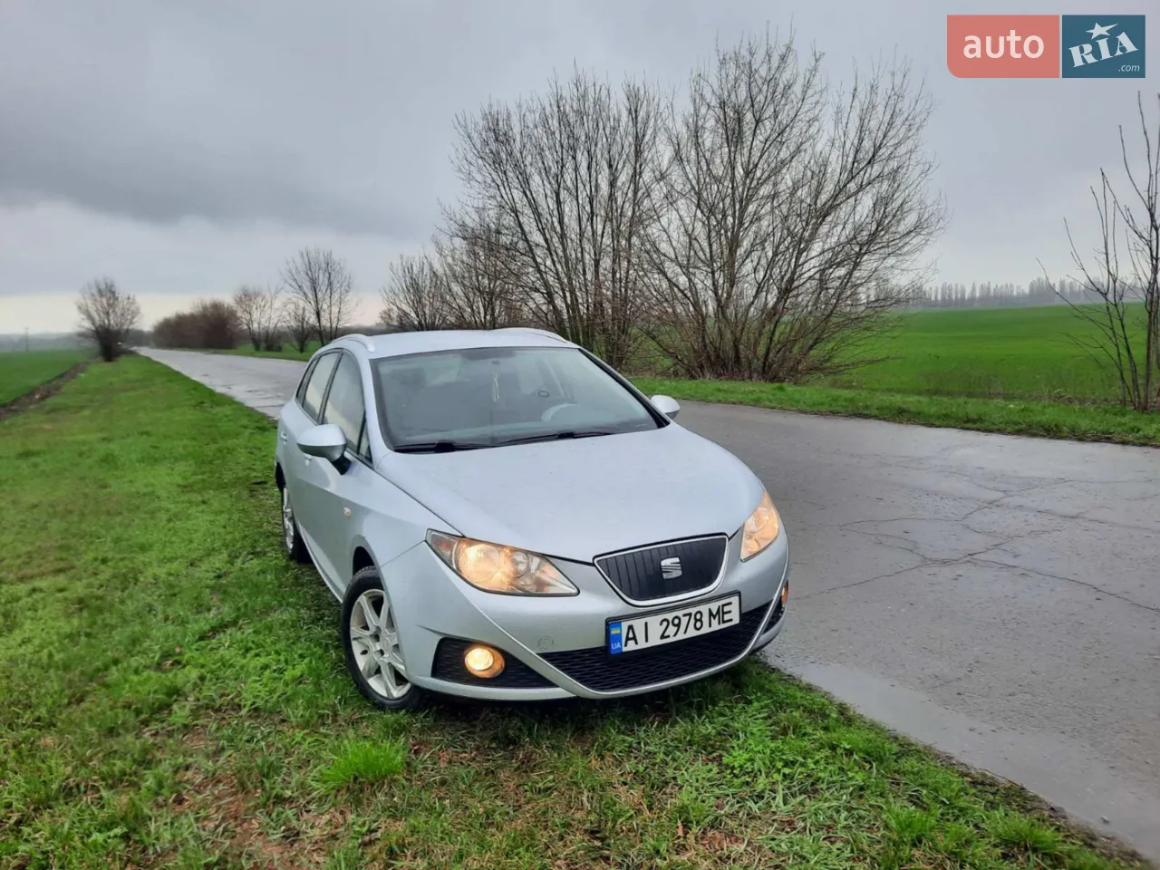 2011 SEAT Ibiza - мініатюра 2