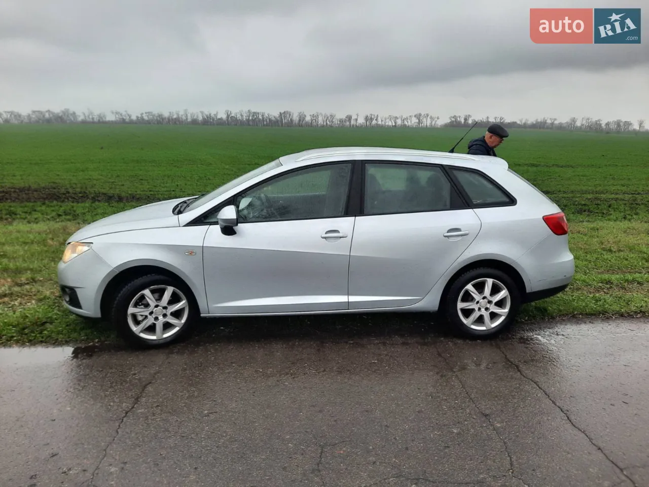 2011 SEAT Ibiza - мініатюра 3