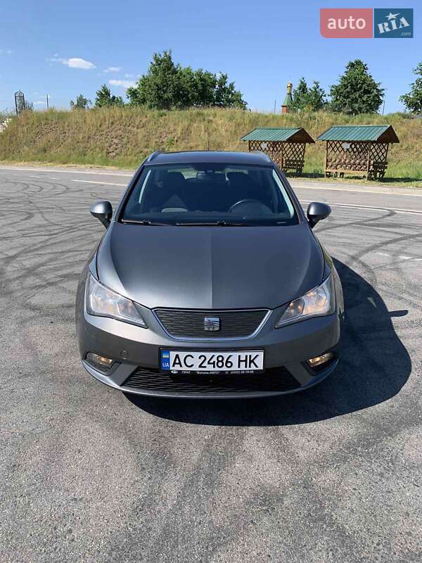 Седан SEAT Ibiza