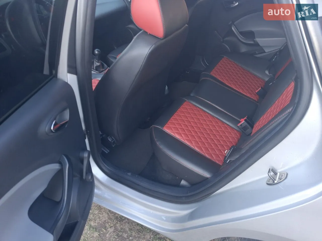 2012 SEAT Ibiza - мініатюра 3