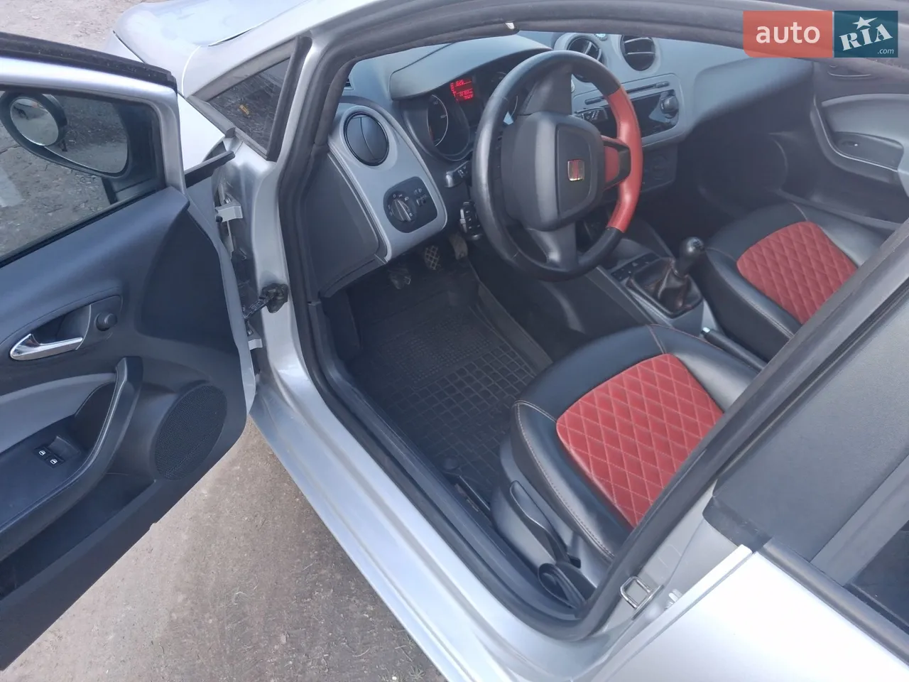 2012 SEAT Ibiza - мініатюра 4