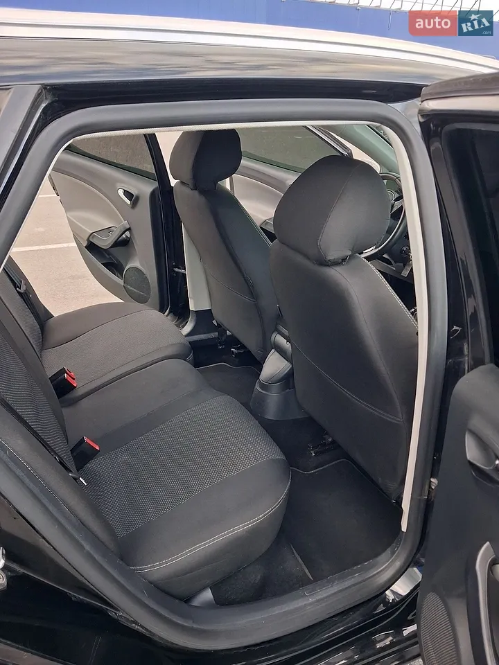 2014 SEAT Ibiza - мініатюра 5