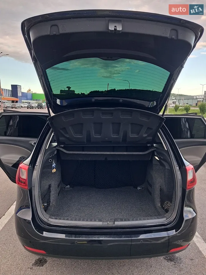 2014 SEAT Ibiza - мініатюра 4