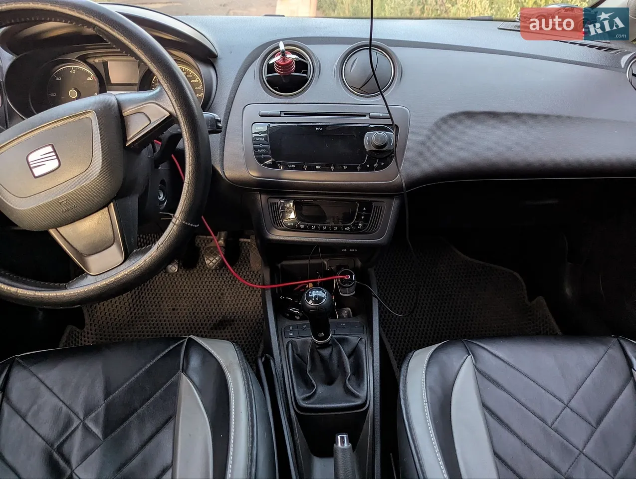 2012 SEAT Ibiza - мініатюра 5