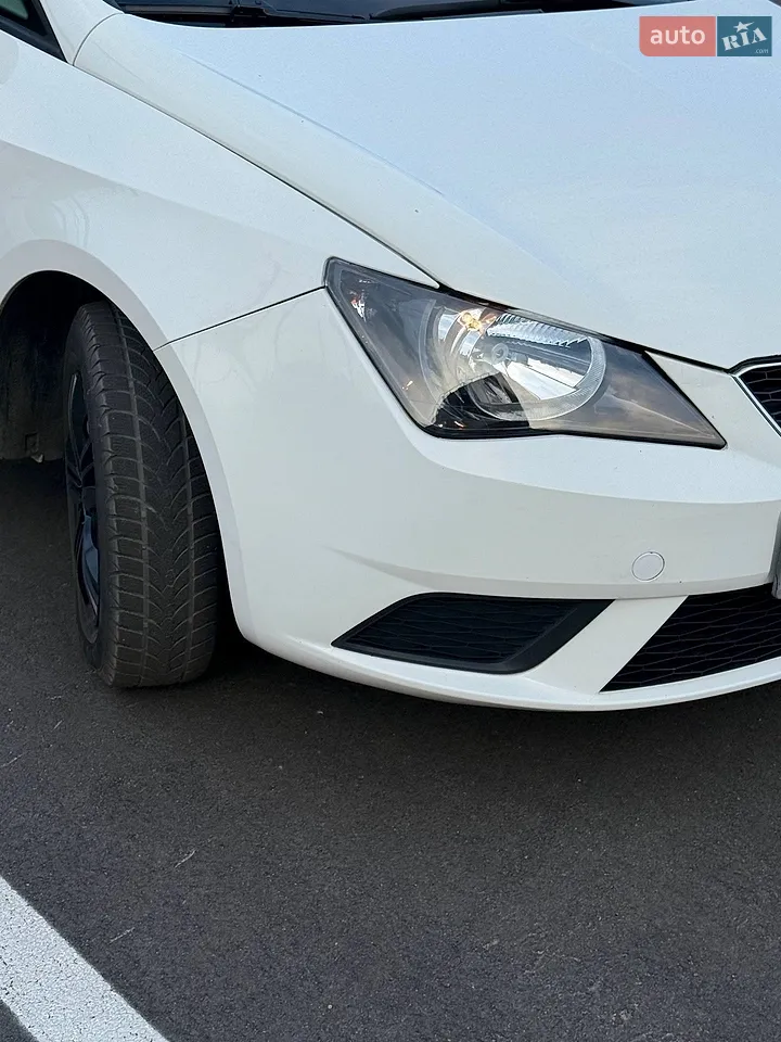2014 SEAT Ibiza - мініатюра 4
