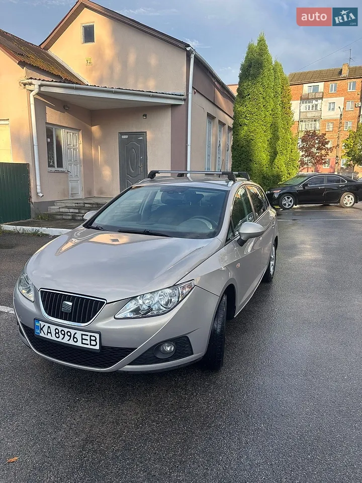 2010 SEAT Ibiza - мініатюра 2