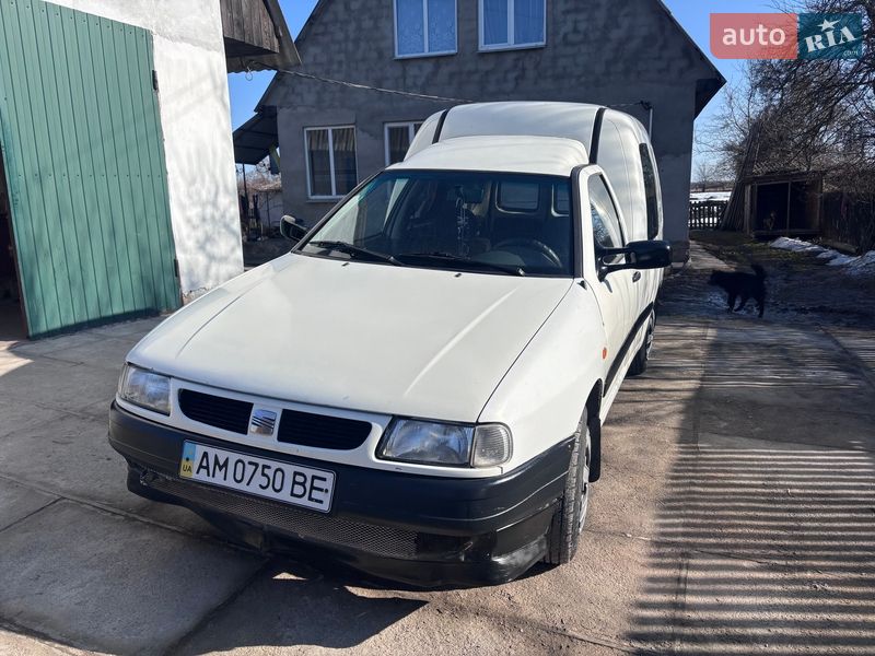 Легковые SEAT Inca