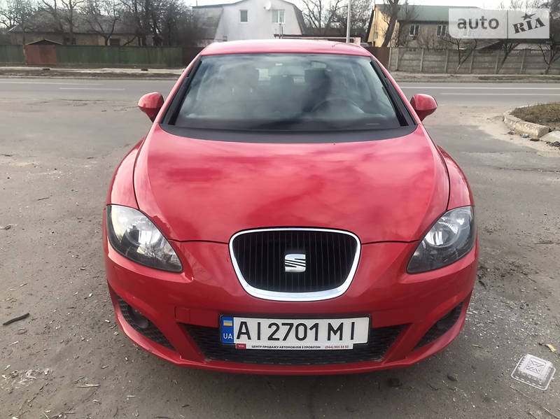 Хэтчбек SEAT Leon