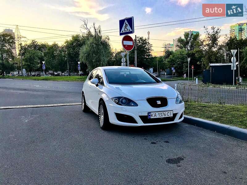SEAT Leon 2010 SEAT Leon 2010