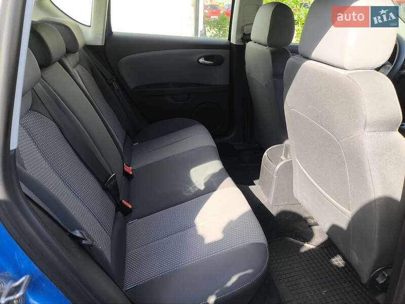 Хетчбек SEAT Leon 2011 в Києві фото 7 Хетчбек SEAT Leon 2011 в Києві