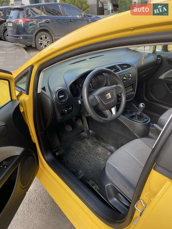 Хетчбек SEAT Leon 2011 в Києві