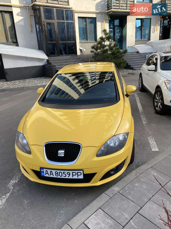 Хетчбек SEAT Leon 2011 в Києві