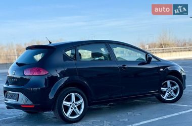 Хэтчбек SEAT Leon 2011 в Киеве