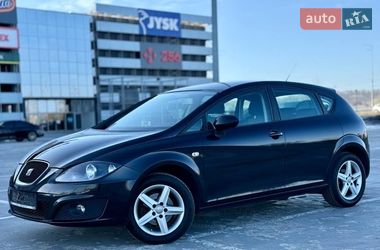 Хэтчбек SEAT Leon 2011 в Киеве