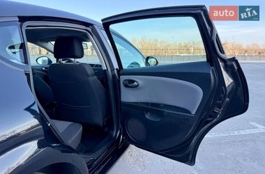 Хэтчбек SEAT Leon 2011 в Киеве