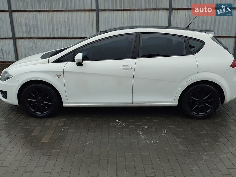 SEAT Leon 2010 SEAT Leon 2010