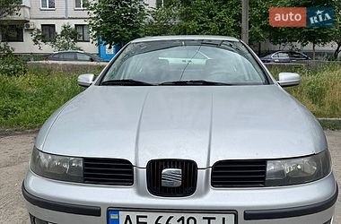 Хэтчбек SEAT Leon 2001 в Днепре