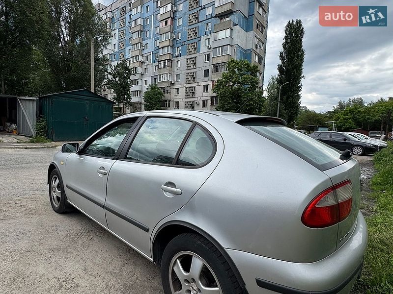 Хэтчбек SEAT Leon 2001 в Днепре